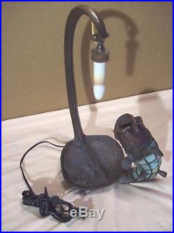 VintageKOI FISH SLAG GLASS BRONZE FINISH DECORATIVE TABLE LAMP withSTINGRAY BASE
