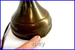 Vintage Slag Glass and Brass Table Lamp in Working Condition 20.5 Tall 12 Wide