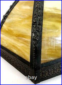 Vintage Style Slag Glass Table Lamp Brass Metal Base &Yellow-Creme Colored Shade