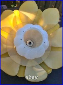 Vintage Table Lamp Light 29H x 16W with TULIP or LOTUS Plastic Slag Look Shade Vintage Table Lamp Light 29H x 16W with TULIP or LOTUS Plastic Slag Look Shade