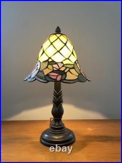 Vintage Tiffany Style Leaded Slag Glass Floral Table Lamp Cast Metal Base
