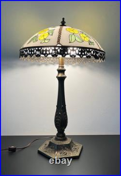 Vintage Tiffany Style Ornate Metal Slag Glass Table Lamp