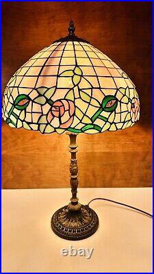 Vintage Tiffany Style Stained Slag Glass Cast Iron Base Table Lamp 22 Tall