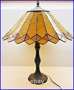 Vintage Tiffany Style Stained Slag Glass Cast Metal Base Table Lamp 23 x 19
