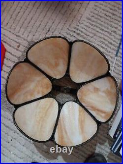 Vintage Tulip Slag Bent Glass Shade. 6 Panels. Excellent Condition Vintage Tulip Slag Bent Glass Shade. 6 Panels. Excellent Condition