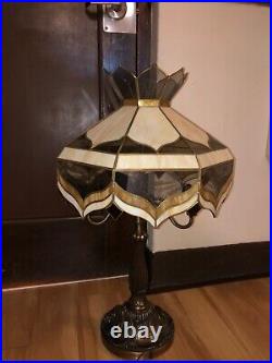 Vintage Unique Caramel Slag Glass Etched Birds Lily Base Table Lamp