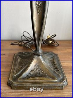 Vintage Victorian Style Stained Slag Glass 3 Light Parlor Tulip Table Lamp 23