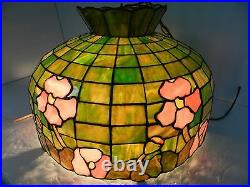VtgTiffany/ or Stained/Slag/Favrile Glass, Floral Hanging Light Fixture Lamp