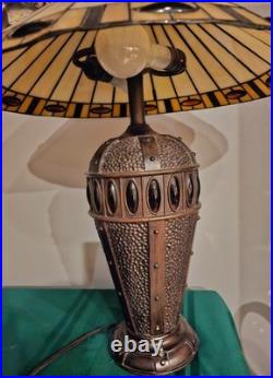 Vtg Large Hammered Urn Slag/Stained Glass Tiffany Style Table Lamp