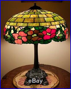 Wilkinson Leaded Slag Stained Glass Floral Boarder Lamp Handel Duffner Era